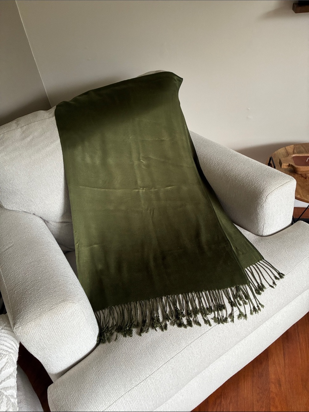 Emerald Green Wrap/Scarf, Medium Weight, 22.5" x 82", Very Good Condition